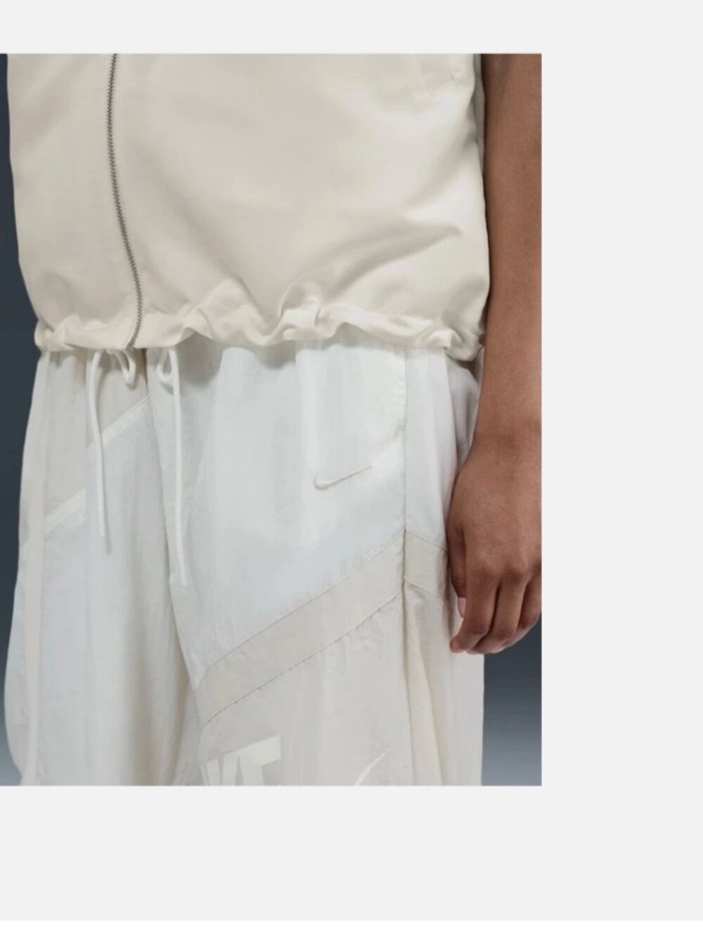 NWT Nike SZ M Sportswear Windrunner Women's Shine Vest HV2472 - Picture 5 of 13